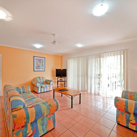 At Beach Court Holiday Villas Еърли Бийч Екстериор снимка