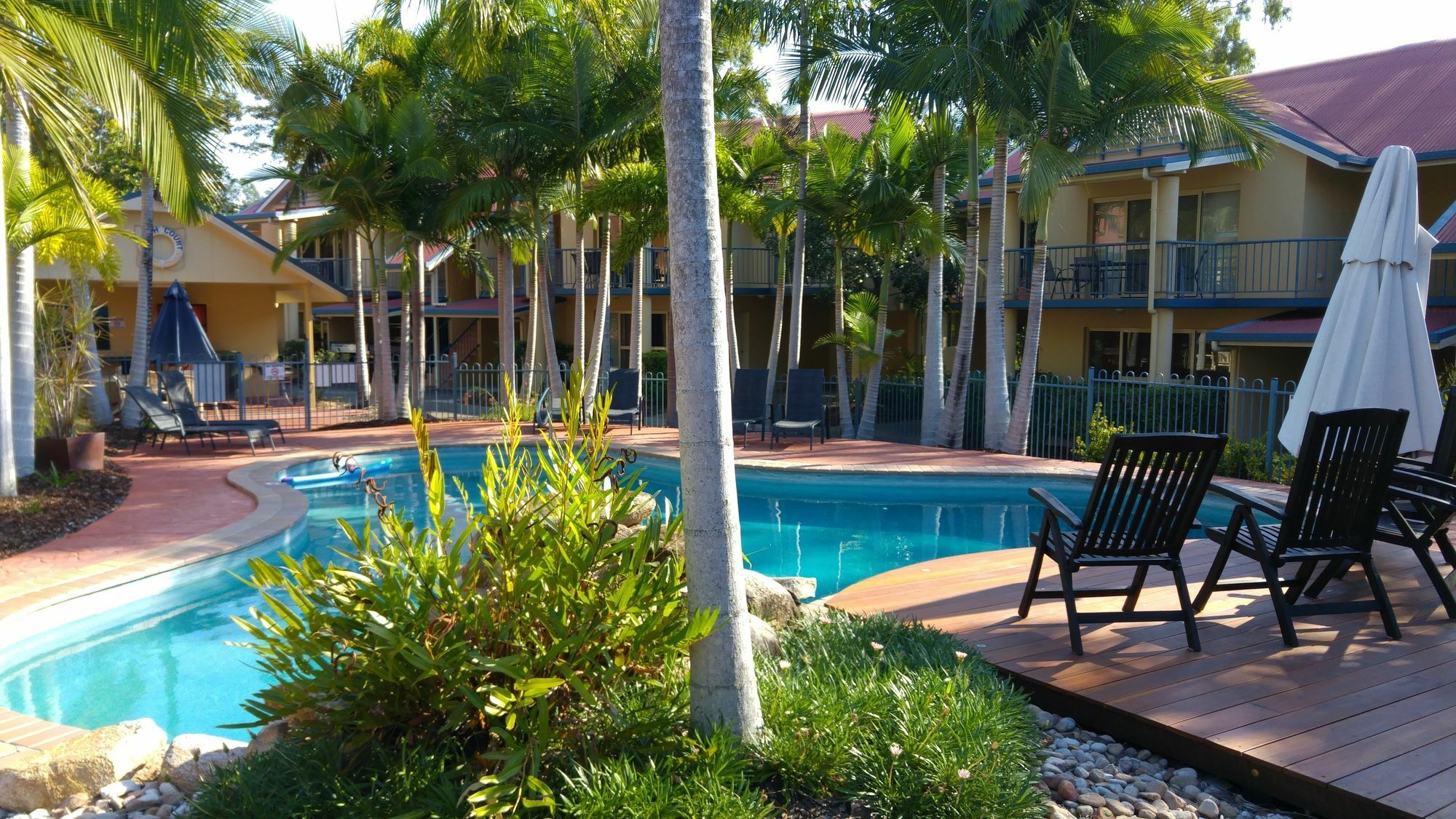 At Beach Court Holiday Villas Еърли Бийч Екстериор снимка